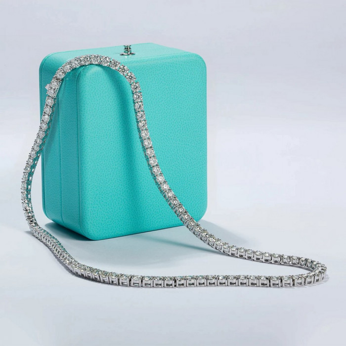 Ravissant collier Moissanite