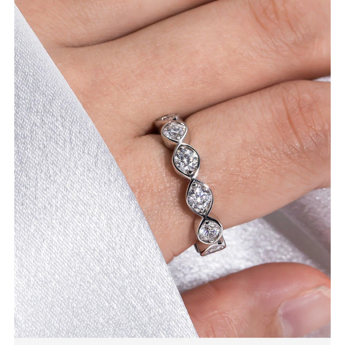 Alliance Moissanite en argent