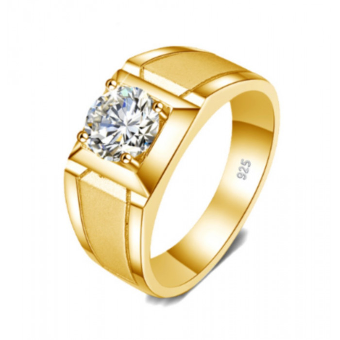 Chevalière avec Moissanite