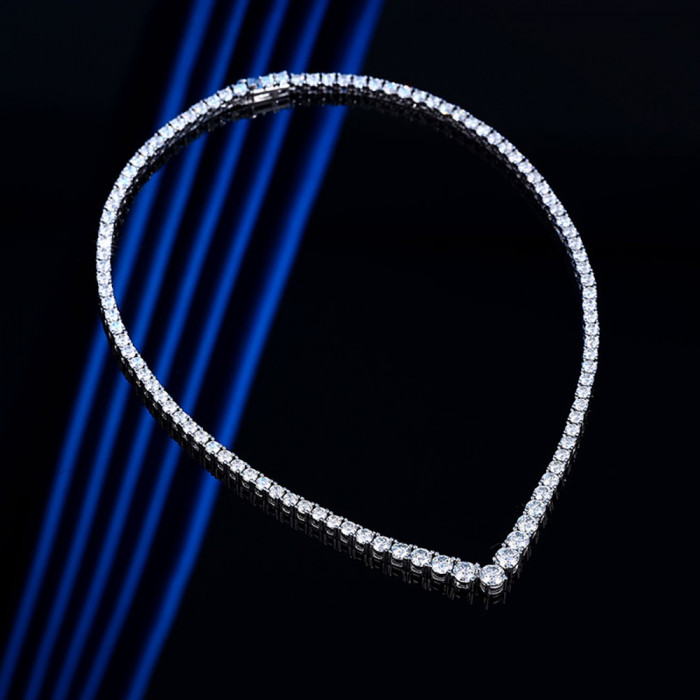 Eileen Collier Moissanite