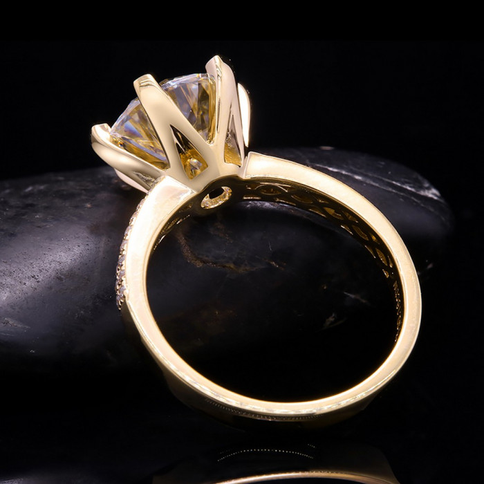 Saskia bague Moissanite en Or