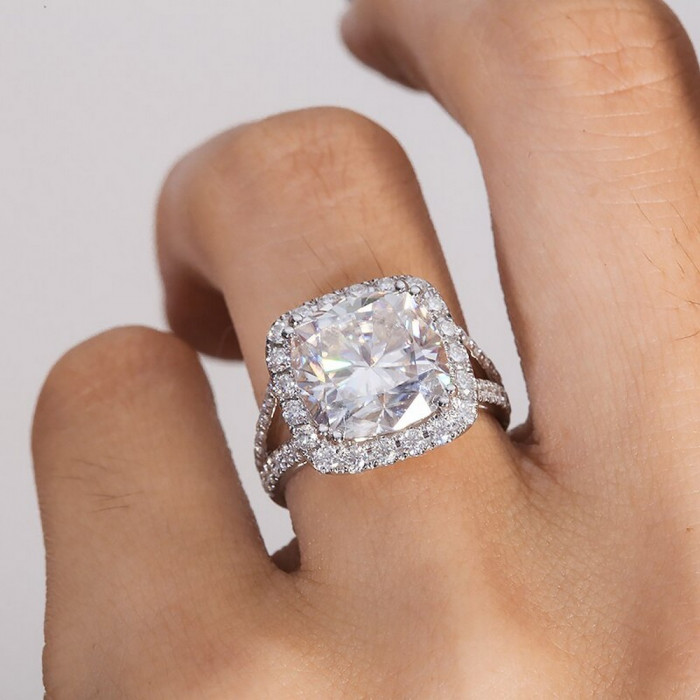 Clara bague Moissanite en Or