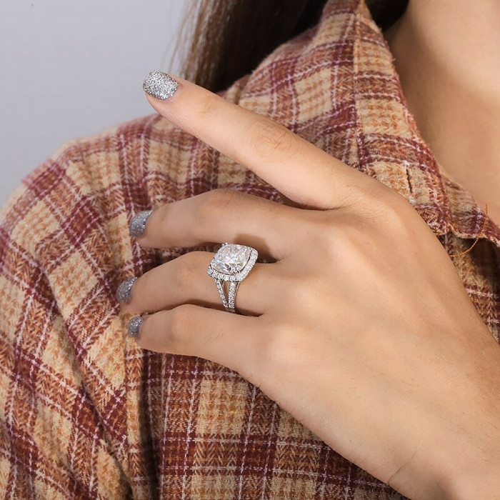 Clara bague Moissanite en Or