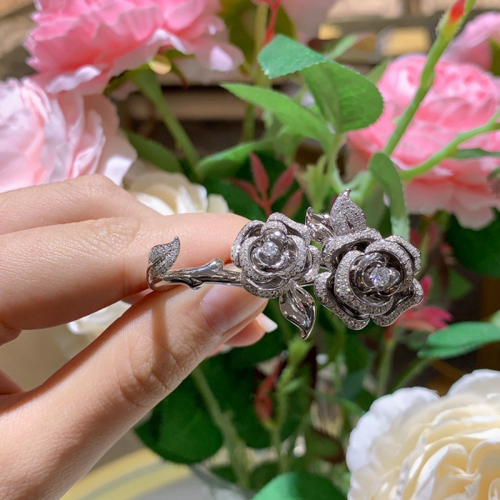 CLARABELLA bague Moissanite