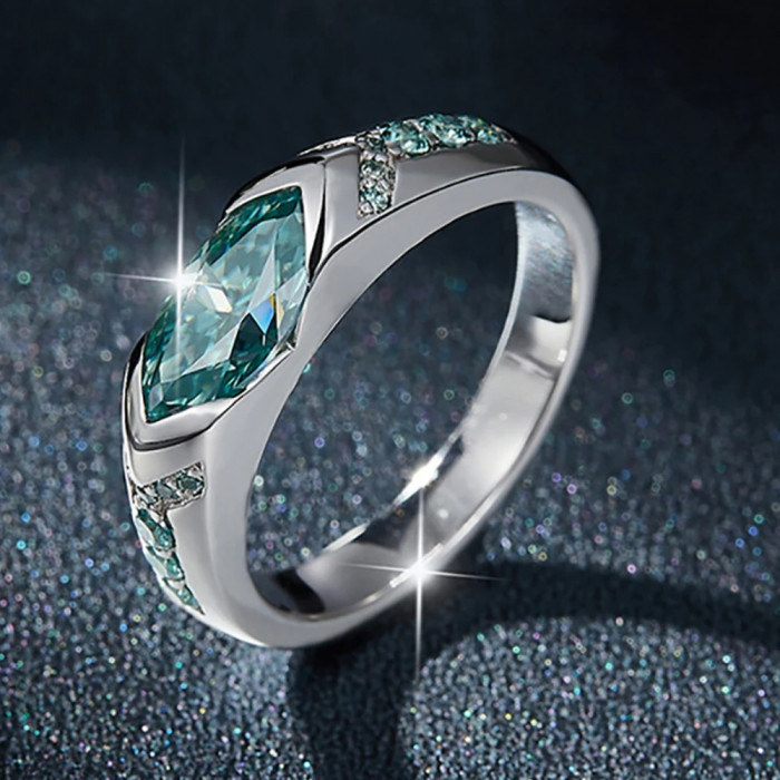 Bague Moissanite Verte en Argent
