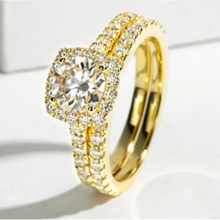 Leslie Bague Moissanite