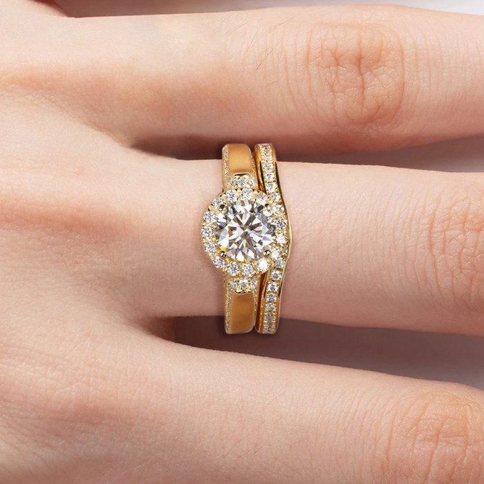 Jessie Bague Moissanite