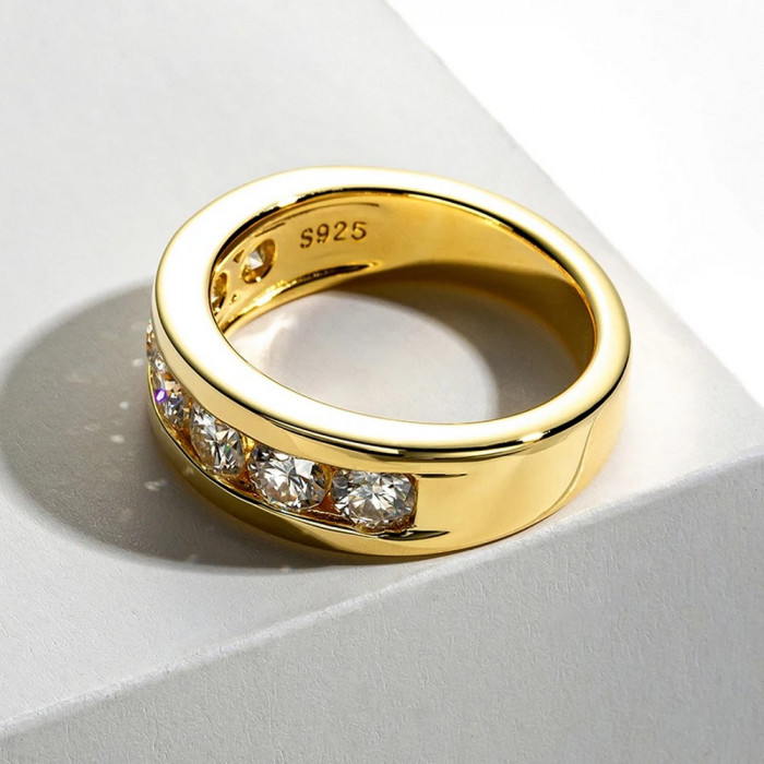 Annette Bague Moissanite