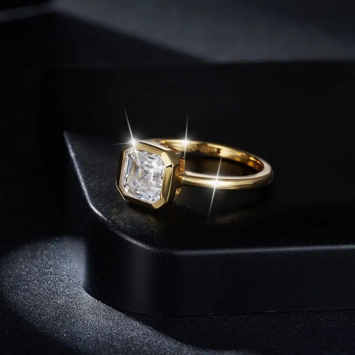 Danielle Bague Moissanite