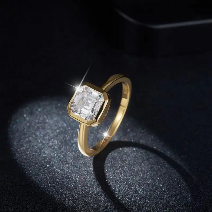 Danielle Bague Moissanite