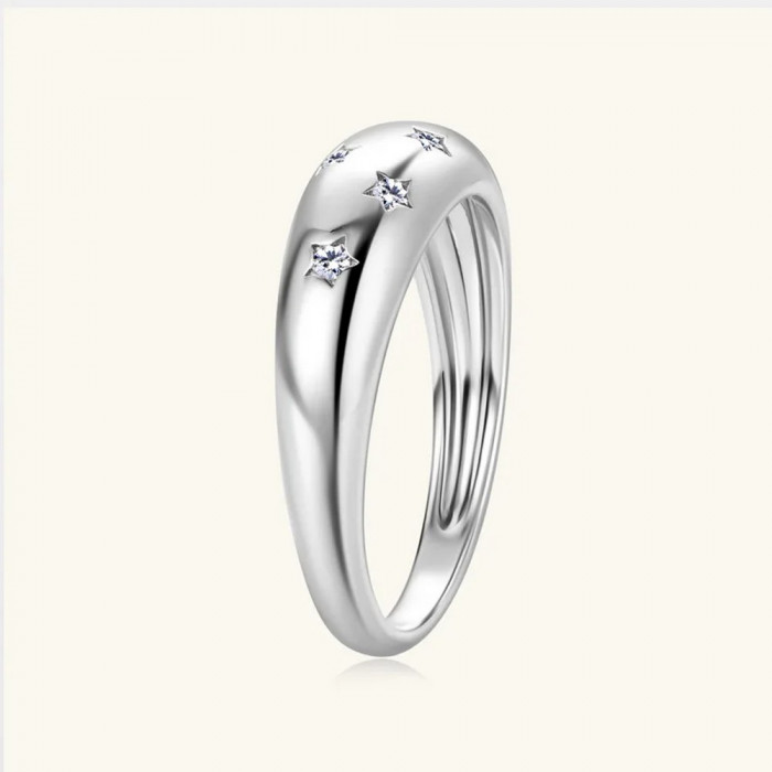 Neela Bague Moissanite