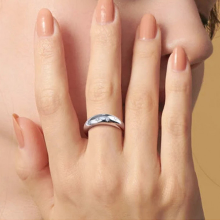 Neela Bague Moissanite