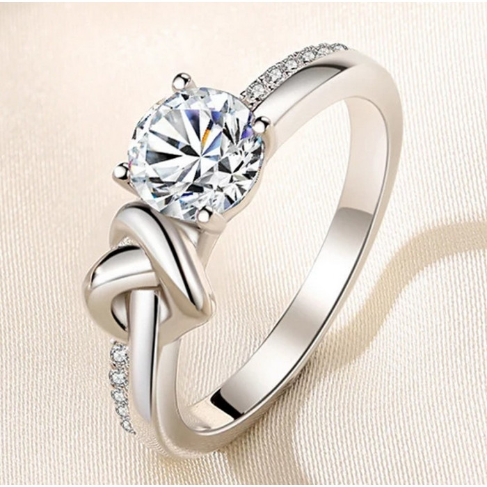 Neha Bague Moissanite