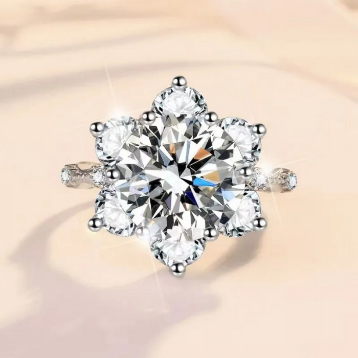 Sahar Bague Moissanite