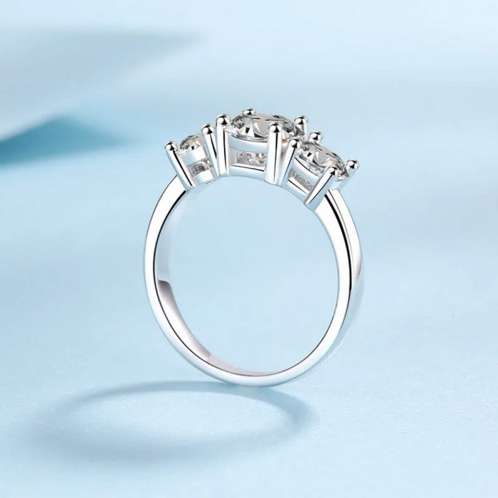 Asha Bague Moissanite en Or Blanc