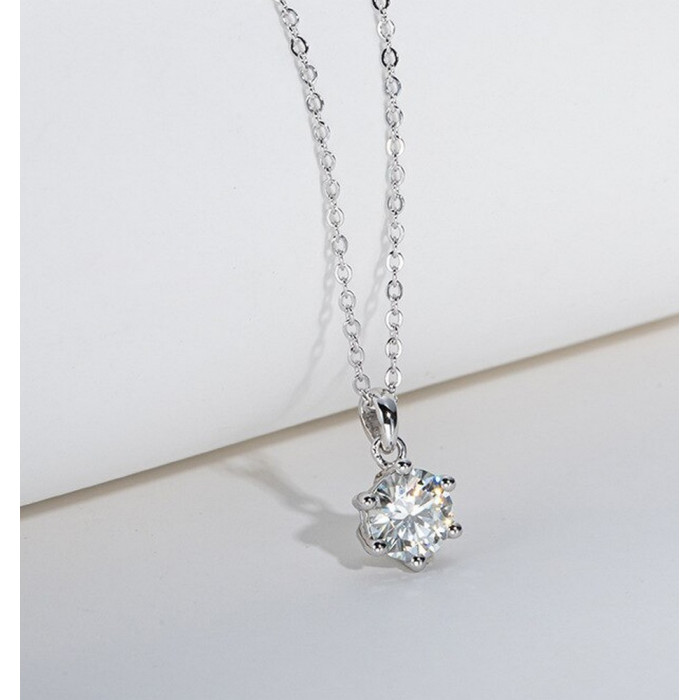 Pendentif Moissanite solitaire