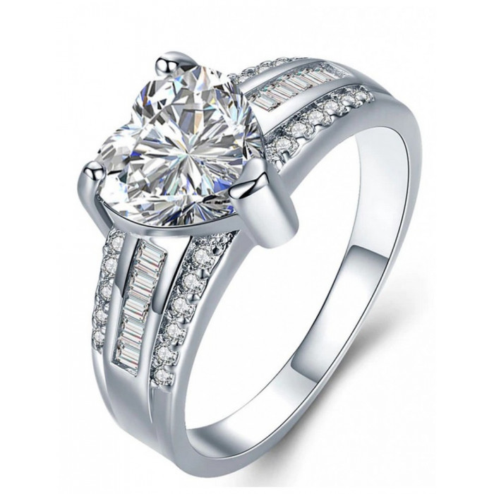 KALLIE Bague Cœur